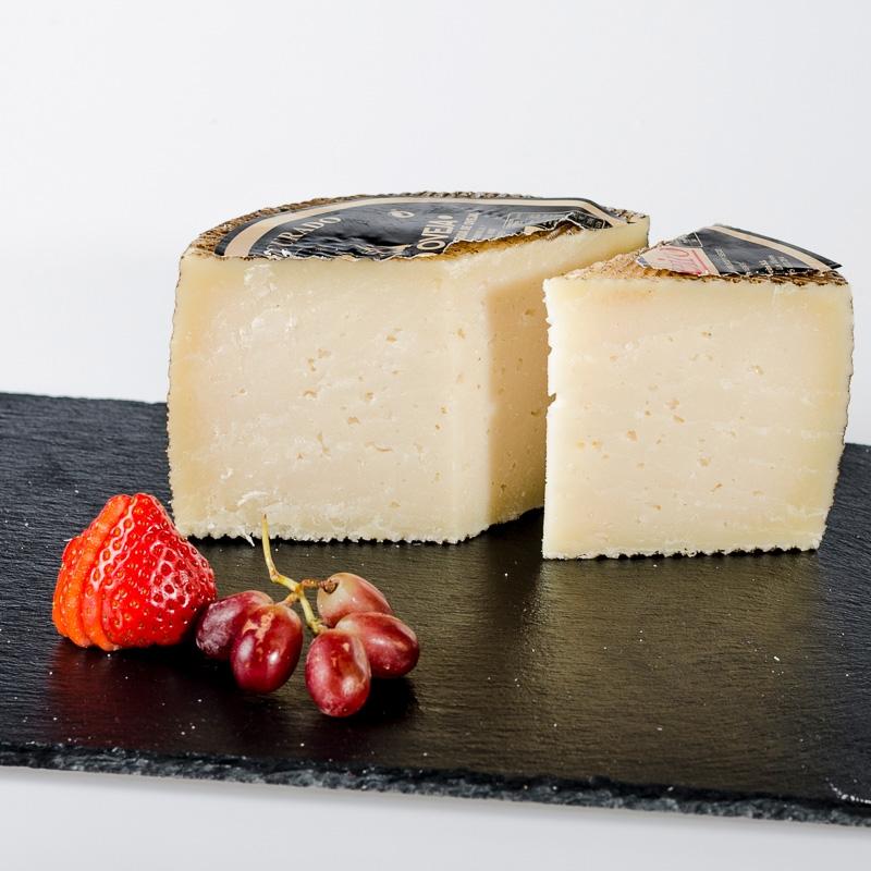 Medio queso de oveja leche cruda curado 1,5 kg